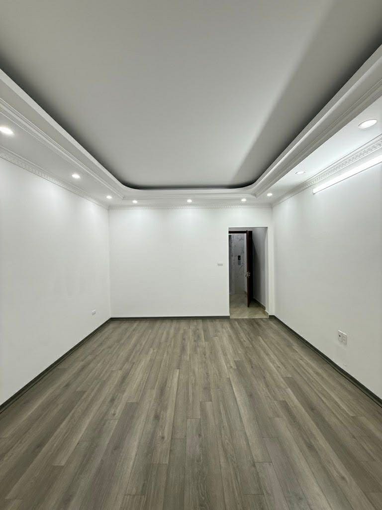 LÔ GÓC 6 TẦNG THANG MÁY XÂY MỚI ĐẸP_VĂN MIẾU - QUỐC TỬ GIÁM_GẦN PHỐ_42m2_3 THOÁNG, hơn 14 tỷ